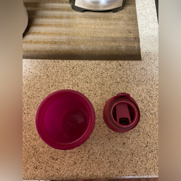 Contigo 2010 West Loop Plastic Travel Mug with Autoseal Lid 24oz Color Pink - Picture 6 of 6